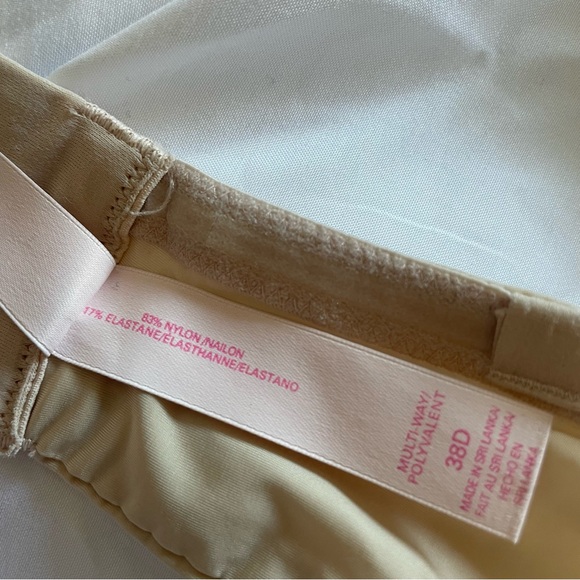 Victoria’s Secret Beige Strapless Bra 38 D Multiway Adjustable - Picture 6 of 7